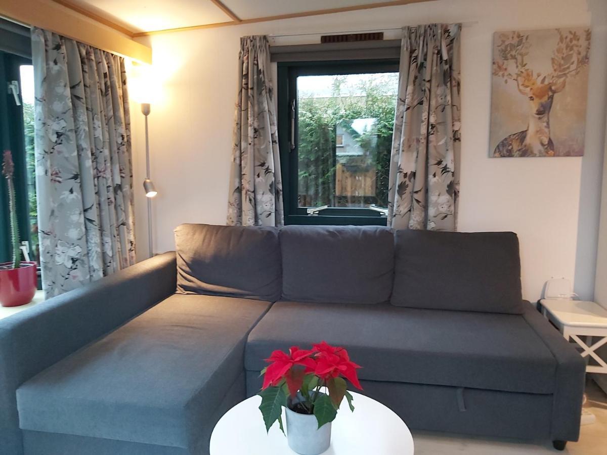 Comfortabel En Gezellig Familie Chalet Tot 6 Personen Op De Veluwe Bungalowpark De Kern Пюттен Экстерьер фото